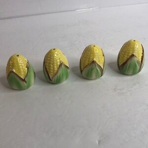 set of 4 CORN Salt Pepper Shakers Ceramic
